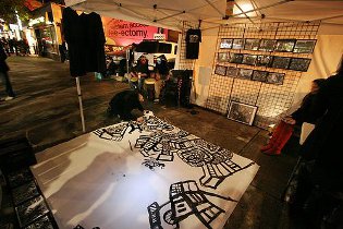 graffiti drawing,nuit blanche